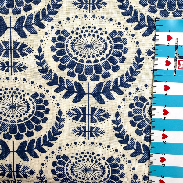 Baumwolle ST10217 Webware unelastisch Tilda Quilt Collection Tom Finnanger Lazy Days Collection creme blau Blumenmuster abstrakt